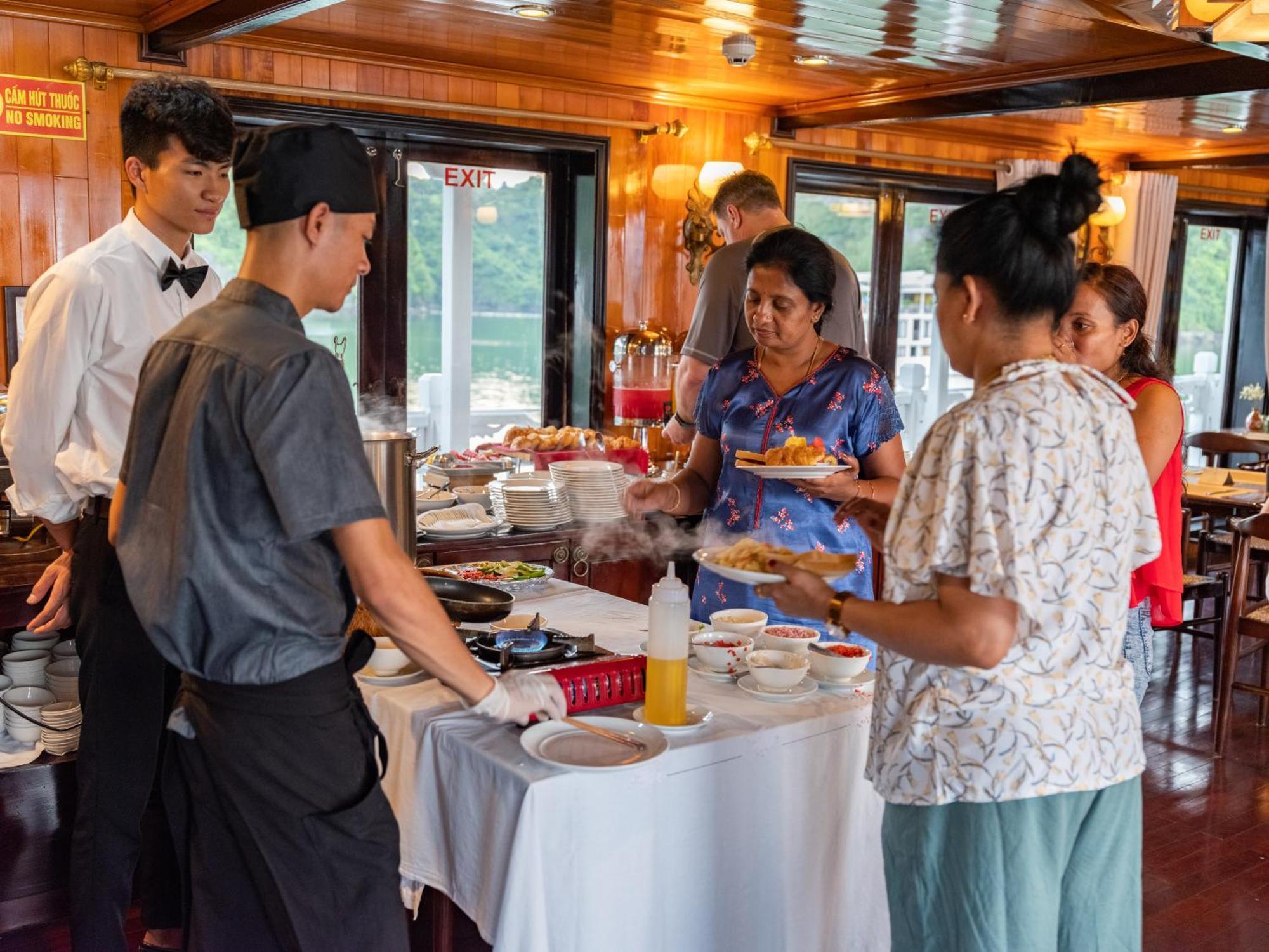 Hera Grand Luxury Cruise Hạ Long Exterior foto