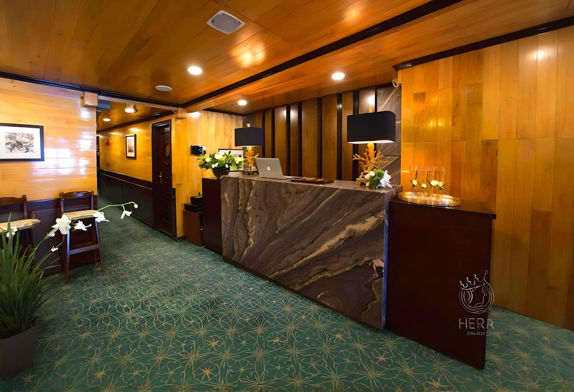 Hera Grand Luxury Cruise Hạ Long Exterior foto