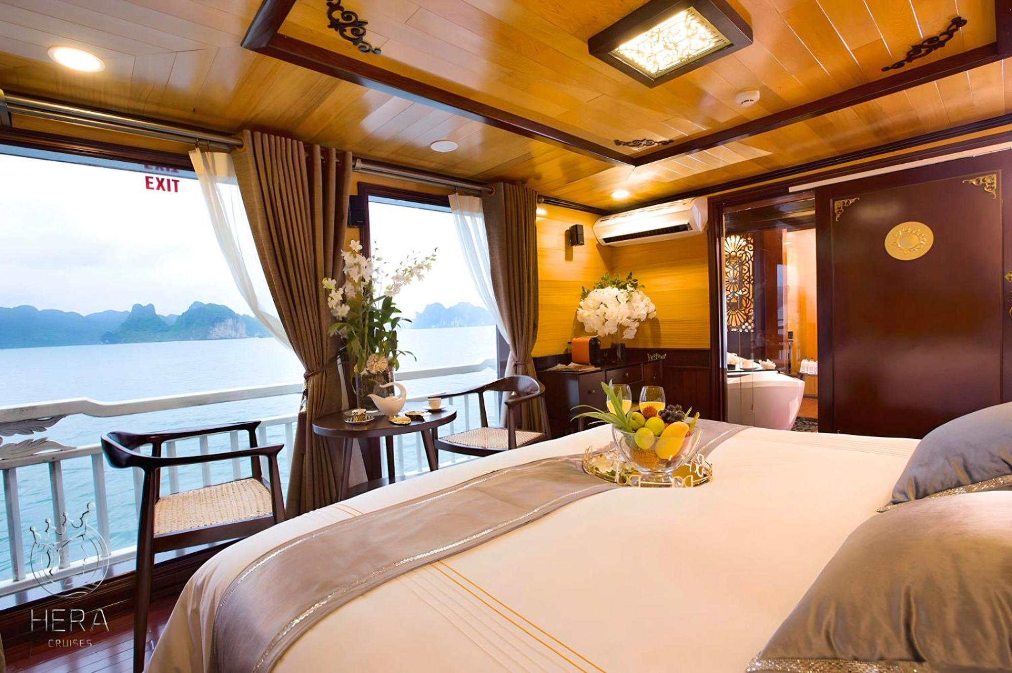 Hera Grand Luxury Cruise Hạ Long Exterior foto