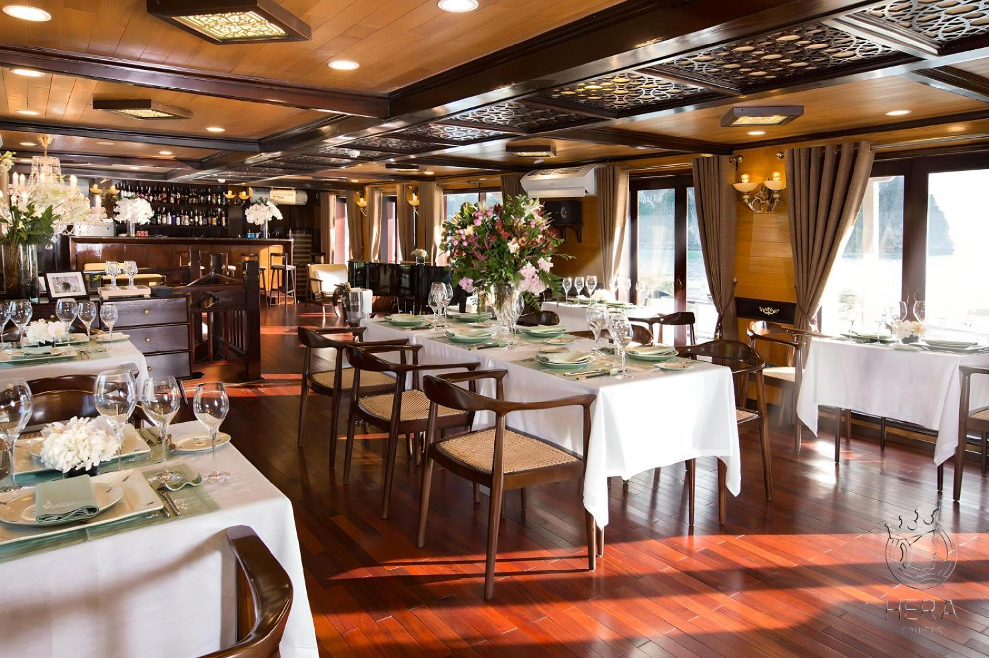 Hera Grand Luxury Cruise Hạ Long Exterior foto
